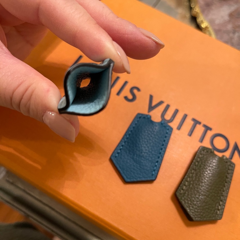 ✨Louis Vuitton Key Protector✨ - Picture 3 of 4